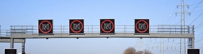 Digital signage blog post image text