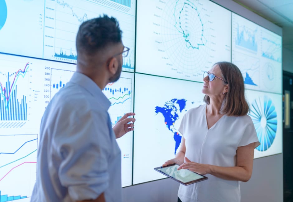 Colleagues using Bell’s artificial intelligence and machine learning capabilities to support their business customers with insights that can predict and recommend service deployment dates and proactively flag potential issues before they occur.