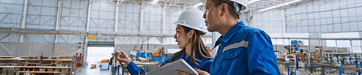 Warehouse employees using asset management solutions from Bell for maximizing ROI.